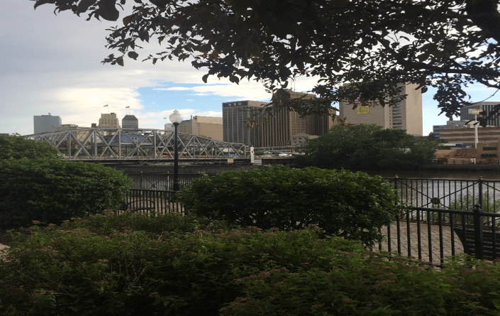 Scenic park overlooking cityscape